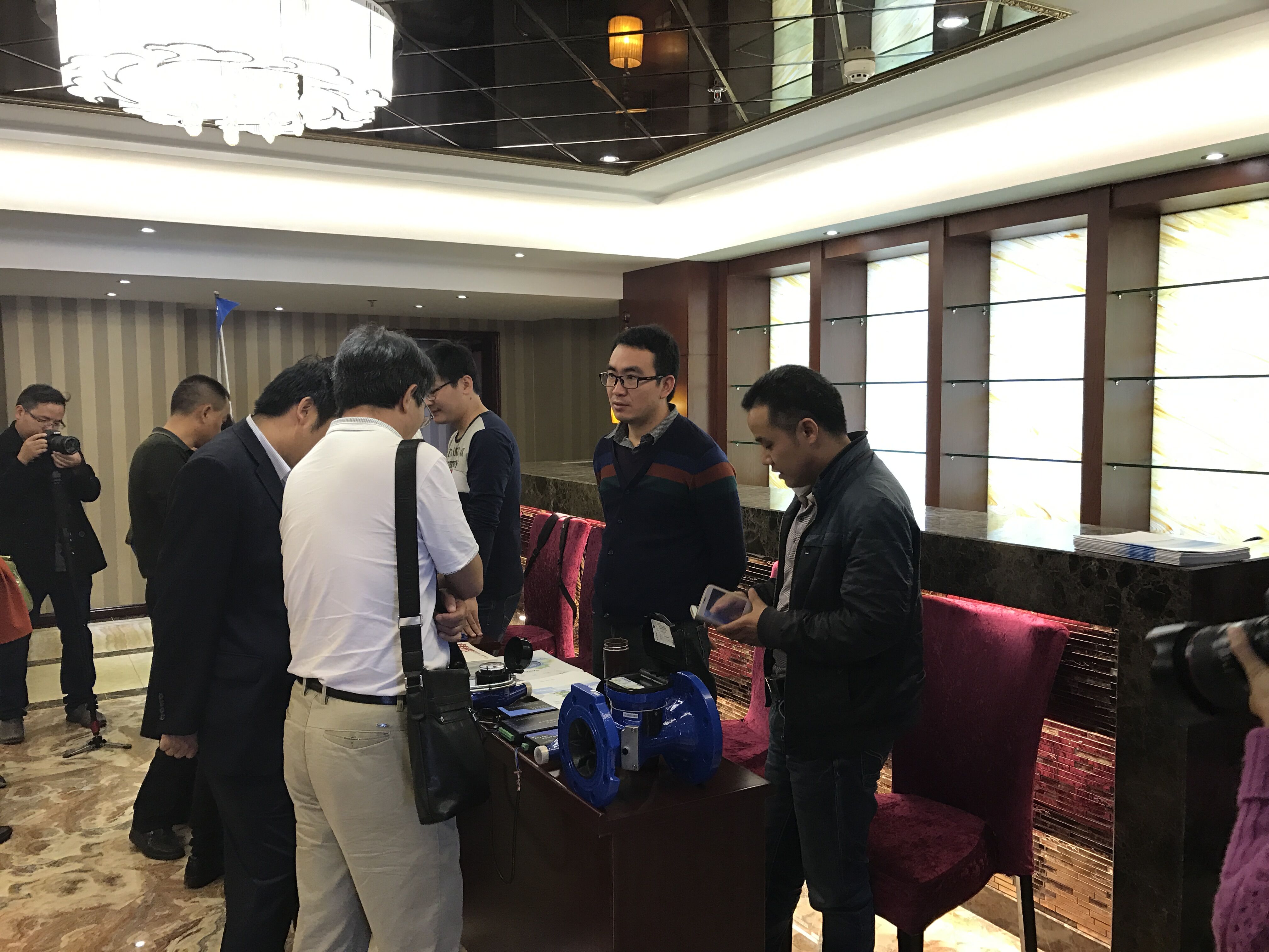 ppr管是由什麽材料製造的